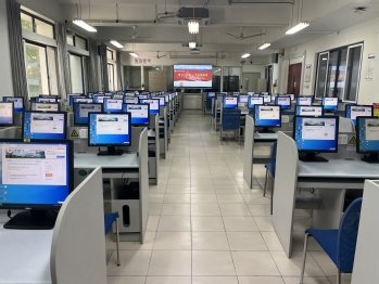 安全管理体系完善：
